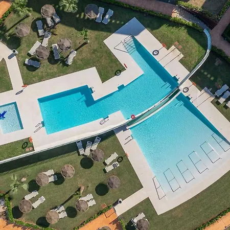 Premium Garden With Jacuzzi In Higueron 公寓 *