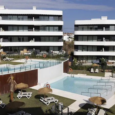 Apartment Premium Garden With Jacuzzi In Higueron *