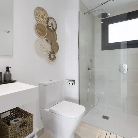 Premium Garden With Jacuzzi In Higueron Apartment