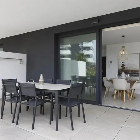 Premium Garden With Jacuzzi In Higueron Apartment *